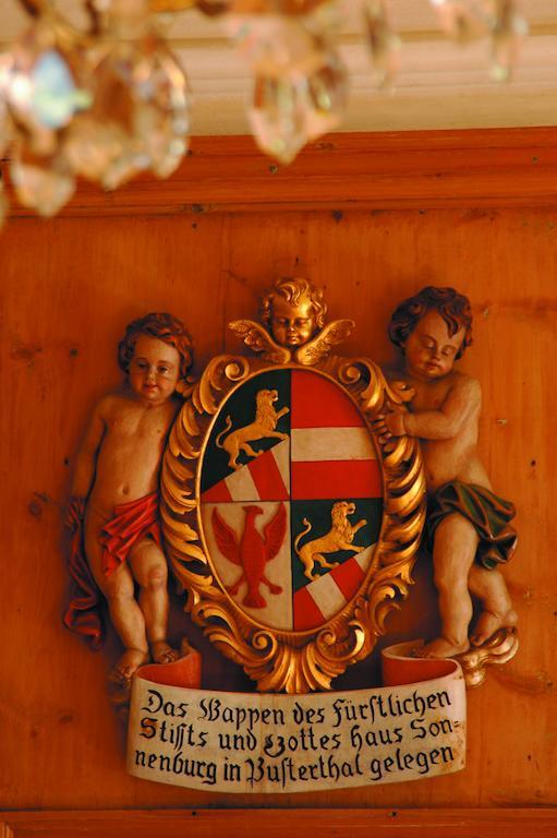 מלון סן לורנצו די סבטו Schloss Sonnenburg מראה חיצוני תמונה